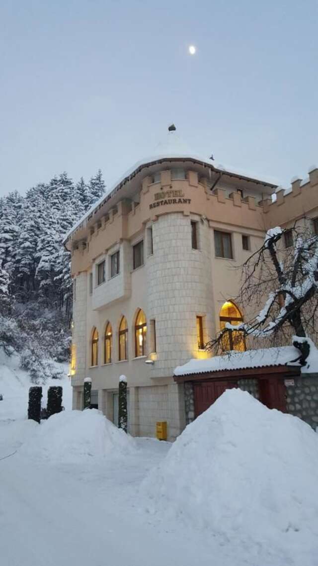 Отель The Castle Hotel Самоков-7